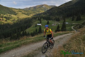 riding-in-rodnei-mountains
